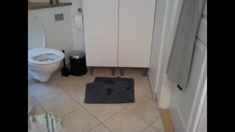 and_andys online show from December 18, 2025, 10:43 am