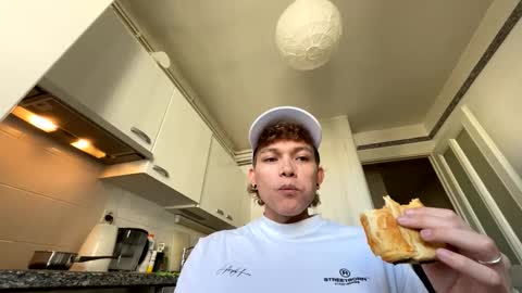 Snapshot of anddres_boss chatting on March 10, 2025, 12:59 pm Tell Me ANDRESS ----- online show from March 10, 2025, 12:59 pm