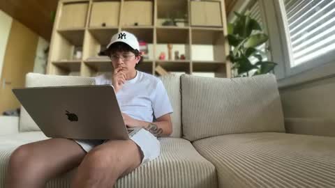 Snapshot of anddres_boss chatting on September 16, 2025, 12:28 pm Tell Me ANDRESS ----- online show from September 16, 2025, 12:28 pm