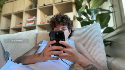 Snapshot of anddres_boss chatting on September 30, 2025, 12:10 pm Tell Me ANDRESS ----- online show from September 30, 2025, 12:10 pm