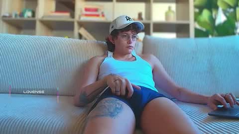 Snapshot of anddres_boss chatting on October 7, 2025, 9:28 am Tell Me ANDRESS ----- online show from October 7, 2025, 9:28 am