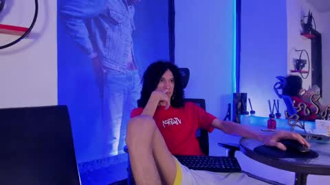 anddy_hugecock online show from May 15, 2026, 1:40 pm