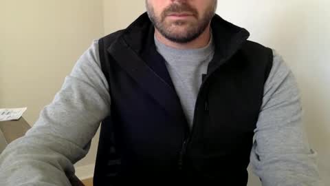 Andees222 online show from November 4, 2025, 6:29 pm