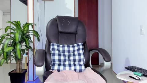 Ander Arias online show from February 6, 2025, 11:15 pm