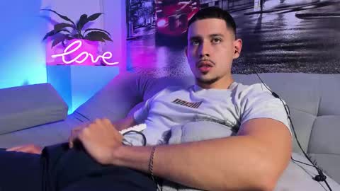 Snapshot of ander_perez chatting on February 9, 2026, 4:00 pm ANDER online show from February 9, 2026, 4:00 pm