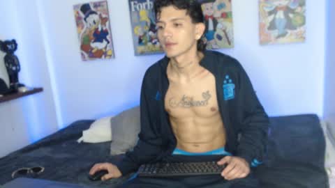 Snapshot of andersonz98 chatting on February 11, 2025, 5:47 am andersonZ98 online show from February 11, 2025, 5:47 am