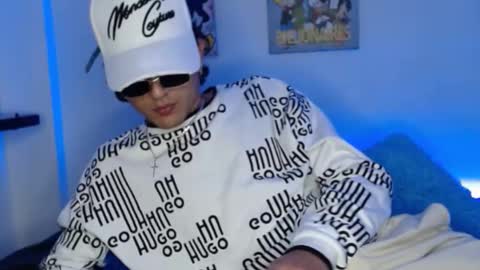 Snapshot of andersonz98 chatting on February 20, 2025, 1:25 am andersonZ98 online show from February 20, 2025, 1:25 am