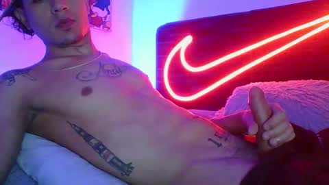 Snapshot of andersonz98 chatting on September 14, 2025, 8:41 pm andersonZ98 online show from September 14, 2025, 8:41 pm