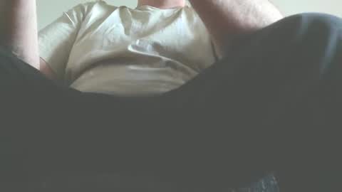 Snapshot of andionline chatting on October 9, 2025, 6:55 am andreas online show from October 9, 2025, 6:55 am