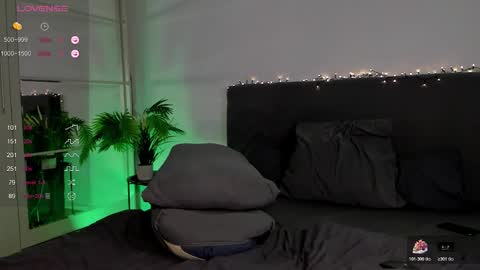 Snapshot of andracura chatting on January 13, 2026, 1:27 pm Adriana online show from January 13, 2026, 1:27 pm