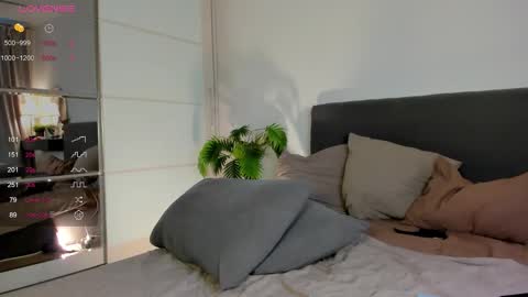 Snapshot of andracura chatting on February 20, 2026, 1:44 pm Adriana online show from February 20, 2026, 1:44 pm