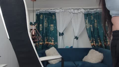 Snapshot of andrahart_ chatting on January 25, 2025, 12:17 am AndraHart  online show from January 25, 2025, 12:17 am