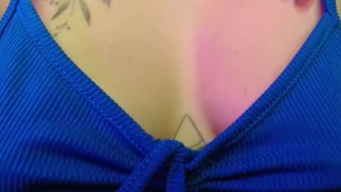 Snapshot of andre10_ chatting on December 16, 2025, 11:32 pm MARIA online show from December 16, 2025, 11:32 pm