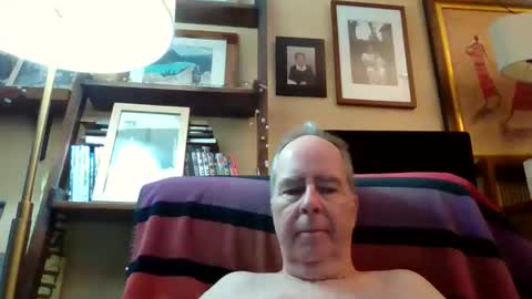 Snapshot of andre6045 chatting on December 17, 2025, 6:47 pm andre6045 online show from December 17, 2025, 6:47 pm