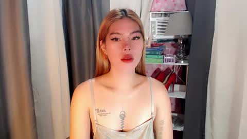 andrea06121998 online show from February 18, 2026, 11:06 am
