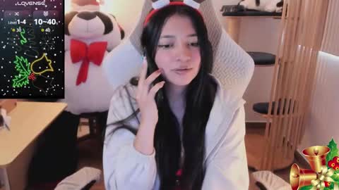 Snapshot of andrea_bonnie chatting on December 3, 2025, 1:42 pm andrea_bonnie online show from December 3, 2025, 1:42 pm