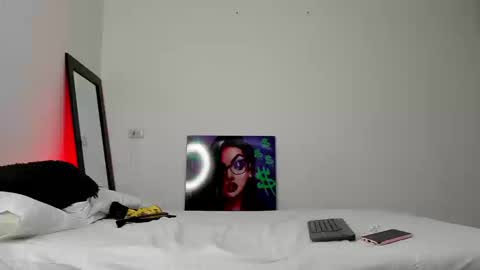 Andrea Cherry online show from September 12, 2025, 3:23 pm