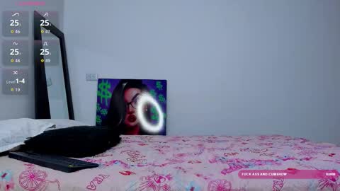 Andrea Cherry online show from November 5, 2025, 1:44 pm