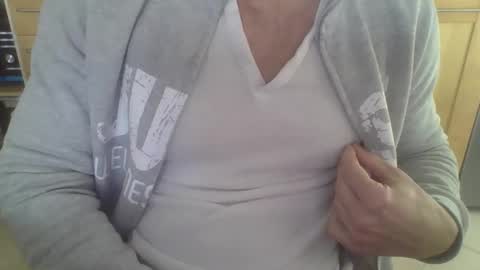 Snapshot of andrea_feetlover chatting on November 5, 2025, 6:57 am andrea_feetlover online show from November 5, 2025, 6:57 am