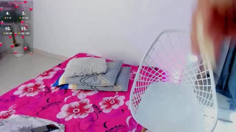  Andrea  online show from January 10, 2026, 11:45 am