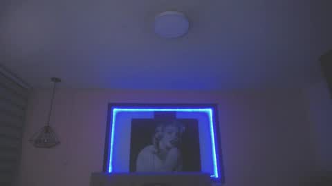 Snapshot of andrea_ramoss_ chatting on November 18, 2025, 6:23 pm Andrea Ramos online show from November 18, 2025, 6:23 pm