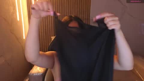 Snapshot of andrea_ramoss_ chatting on November 25, 2025, 7:25 pm Andrea Ramos online show from November 25, 2025, 7:25 pm