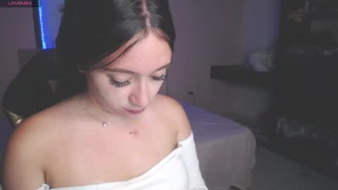 Snapshot of andrea_ramoss_ chatting on December 15, 2025, 9:19 pm Andrea Ramos online show from December 15, 2025, 9:19 pm