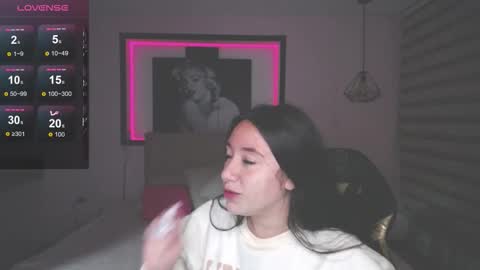 Snapshot of andrea_ramoss_ chatting on December 16, 2025, 11:15 am Andrea Ramos online show from December 16, 2025, 11:15 am