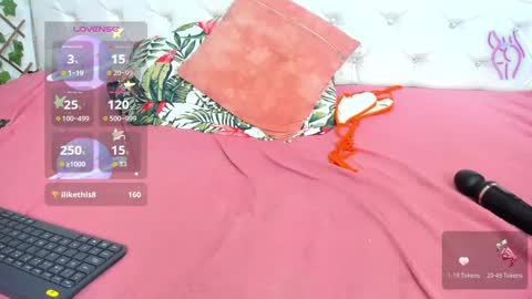 Snapshot of andrea_williams24 chatting on November 22, 2025, 2:16 pm Naomi Andrea Daviss online show from November 22, 2025, 2:16 pm