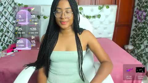 Snapshot of andrea_williams24 chatting on November 25, 2025, 2:50 pm Naomi Andrea Daviss online show from November 25, 2025, 2:50 pm