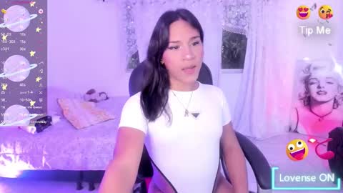 Snapshot of andreaafox_ chatting on February 21, 2026, 11:33 am Andrea Fox online show from February 21, 2026, 11:33 am