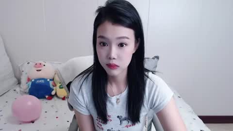 Snapshot of andreakimr chatting on July 4, 2026, 11:44 pm andreakimr online show from July 4, 2026, 11:44 pm