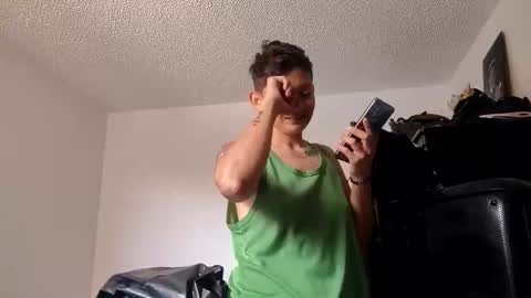 andreamendezmarin7 online show from April 3, 2026, 5:00 pm