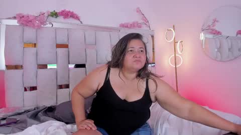 Andrea online show from June 8, 2026, 1:28 am