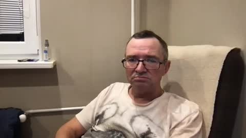 Snapshot of andreass60 chatting on December 30, 2024, 5:26 am andreass60 online show from December 30, 2024, 5:26 am