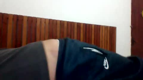 Snapshot of andreloko123 chatting on May 17, 2026, 10:06 pm andreloko123 online show from May 17, 2026, 10:06 pm
