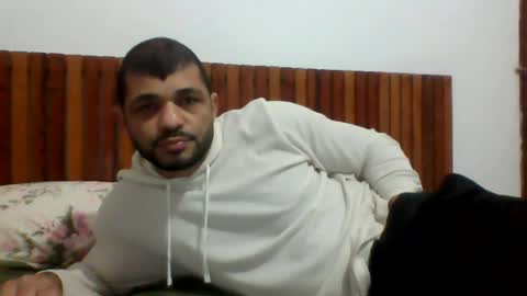Snapshot of andreloko123 chatting on June 14, 2026, 1:58 am andreloko123 online show from June 14, 2026, 1:58 am