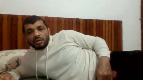 Snapshot of andreloko123 chatting on June 14, 2026, 2:24 am andreloko123 online show from June 14, 2026, 2:24 am