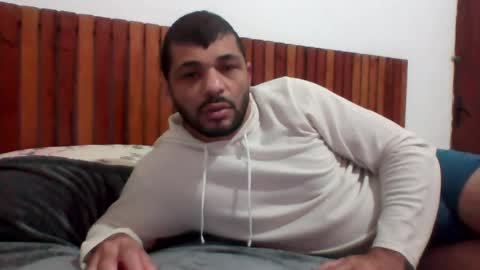 Snapshot of andreloko123 chatting on June 15, 2026, 2:25 am andreloko123 online show from June 15, 2026, 2:25 am