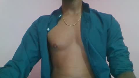 andres01_ online show from November 26, 2025, 2:07 pm