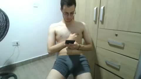 andres129494 online show from July 11, 2026, 9:05 pm