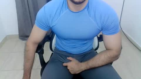 andres180950734 online show from November 10, 2025, 10:36 am