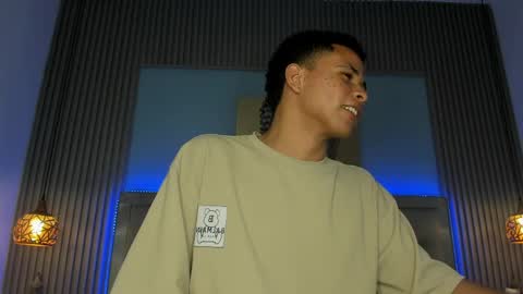 Snapshot of andres1_8 chatting on May 13, 2026, 4:10 am IM ANDRES online show from May 13, 2026, 4:10 am