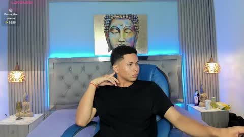 Snapshot of andres1_8 chatting on May 17, 2026, 4:10 am IM ANDRES online show from May 17, 2026, 4:10 am