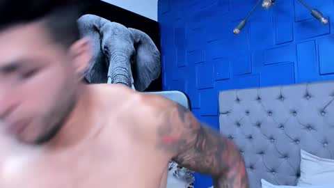 Snapshot of andres_clark chatting on November 18, 2025, 6:23 pm insta andres clark online show from November 18, 2025, 6:23 pm