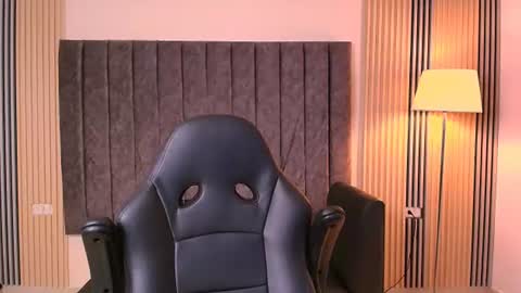 Snapshot of andres_stud chatting on July 18, 2026, 5:22 am andres_stud online show from July 18, 2026, 5:22 am