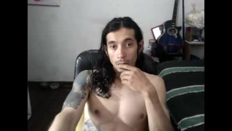 Snapshot of andresdelews chatting on April 29, 2026, 12:20 pm Delews online show from April 29, 2026, 12:20 pm