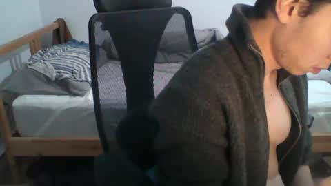 Snapshot of andresse_lat chatting on March 7, 2026, 9:23 pm andresse_lat online show from March 7, 2026, 9:23 pm