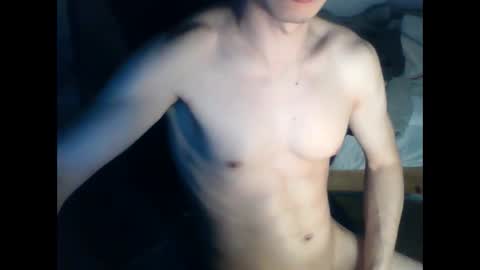 Snapshot of andresse_lat chatting on March 9, 2026, 8:40 am andresse_lat online show from March 9, 2026, 8:40 am
