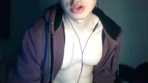 Snapshot of andresse_lat chatting on March 11, 2026, 7:36 am andresse_lat online show from March 11, 2026, 7:36 am
